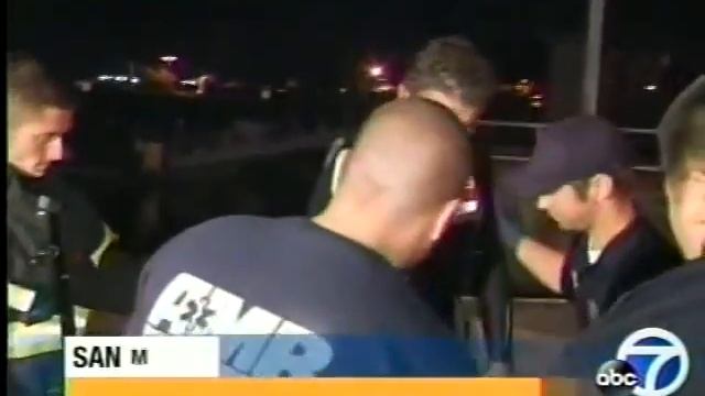 Windsurfer found alive, rescued off Coyote Point, San Mateo at 10 PM Sept-08. смотреть онлайн