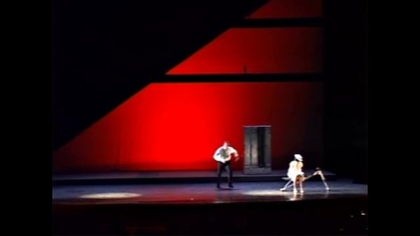 Заключительная сцена оперы "Кармен". The final scene of the opera "Carmen"