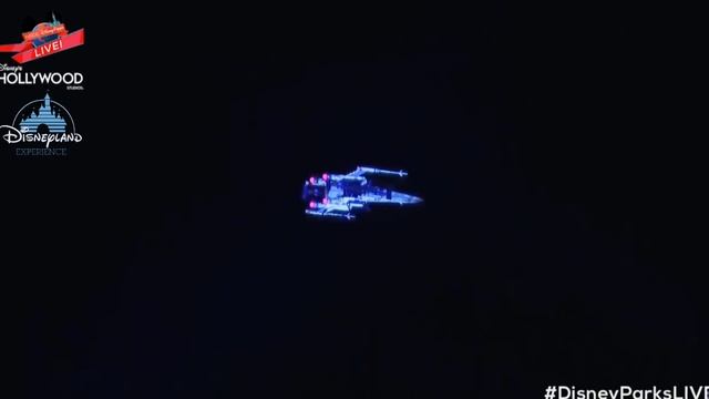 Full Size X-Wing Drones Fly Over Galaxy's Edge @ Walt Disney World - Rise of the Resistance Opening смотреть онлайн