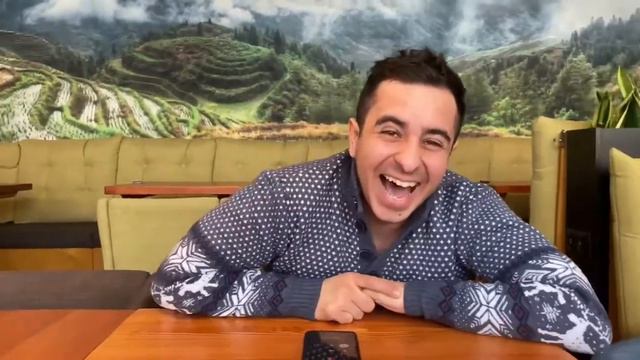 Грузинская молодёжь поздравляет мам 💓 смотреть онлайн