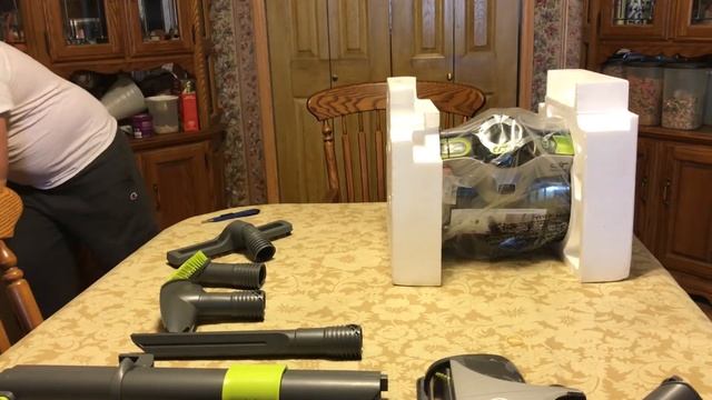 Open box review of Hoover Air Revolve Multi Position Bagless Corded Canister Vacuum SH40090PC смотреть онлайн