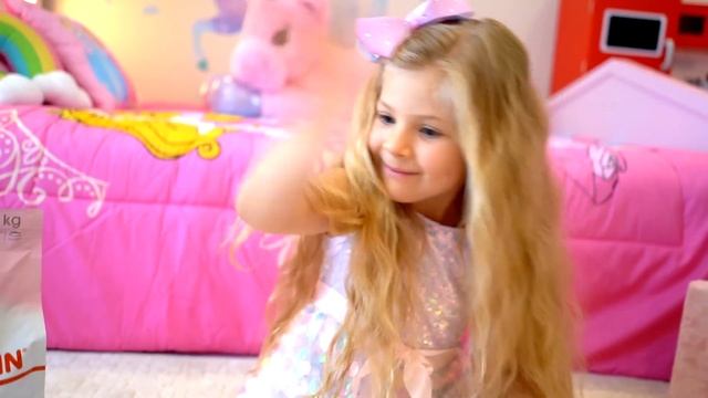 Diana Learns How To Foster a Kitten смотреть онлайн