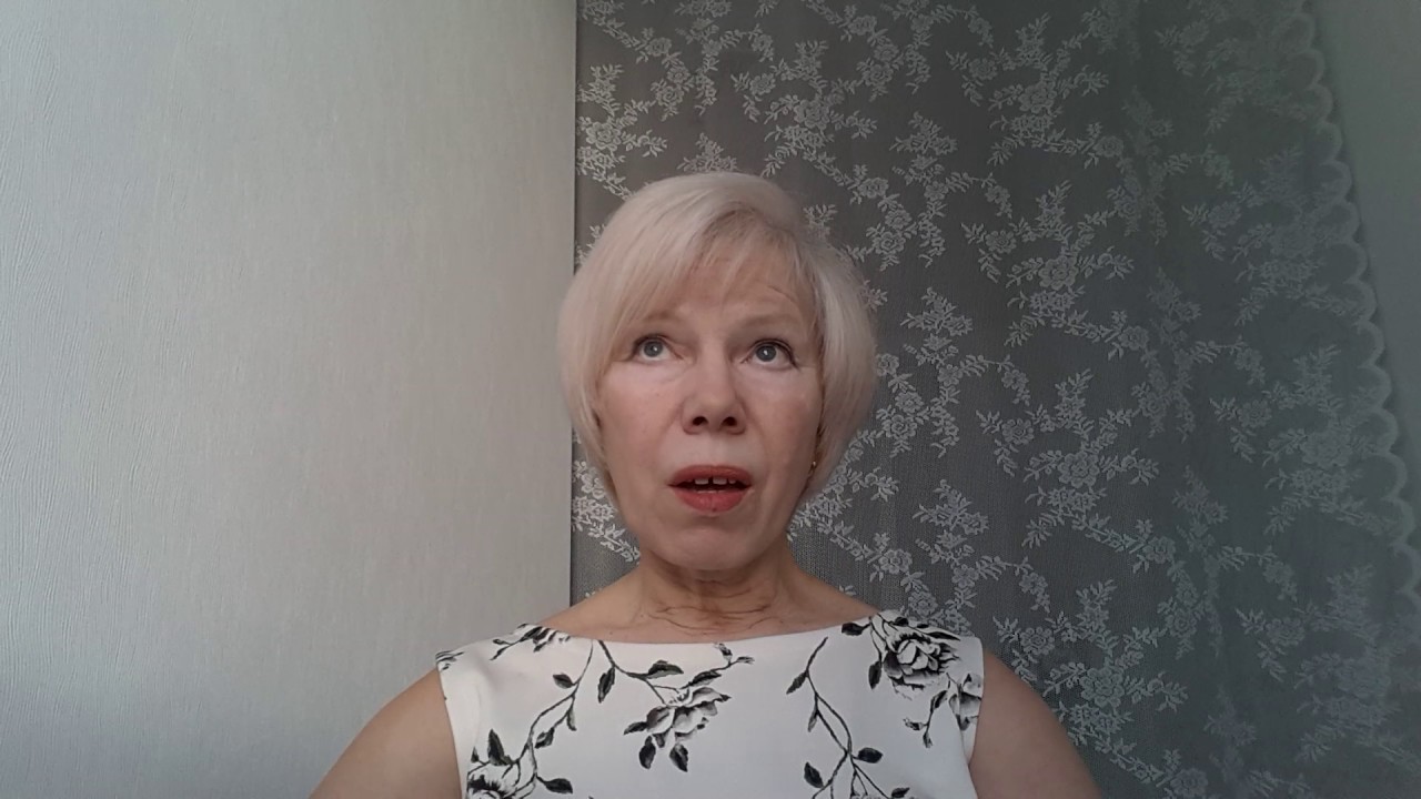 Глянцевые журналы. Где искать идеи для нового платья. #shorts смотреть онлайн