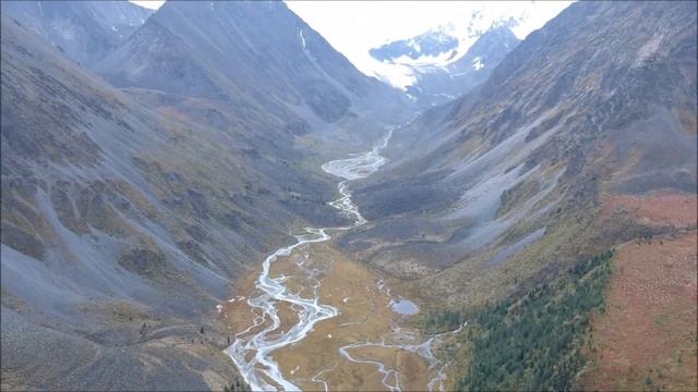 гора Белуха, Аккемское озеро съемка с воздуха смотреть онлайн