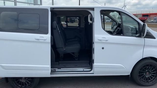 Ford Transit Custom 300 Limited 6 Seat Crew Van Walk Around смотреть онлайн