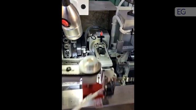 Автоматический станок для резки, зачистки, опрессовки шлейфов D021PH смотреть онлайн