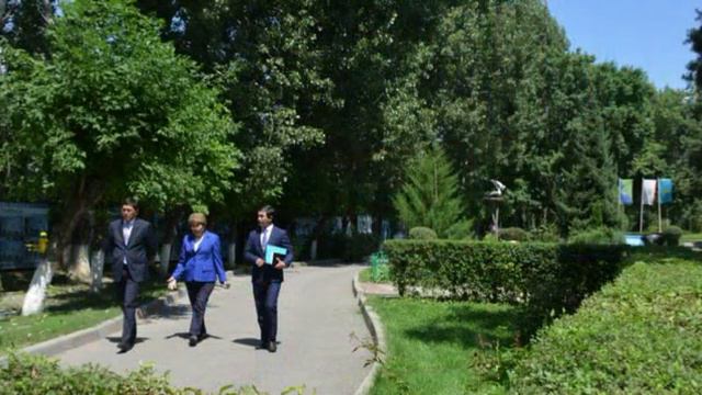 Рабочий визит акима Медеуского района г.Алматы в частную школу "СЕНІМ" смотреть онлайн