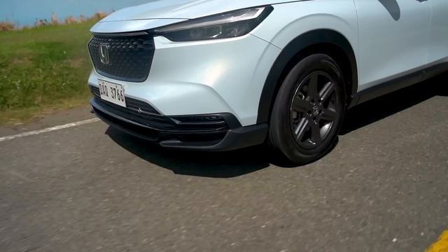 2022 Honda HR-V First Impressions | AutoDeal Walkaround смотреть онлайн