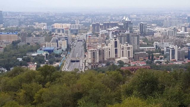Вид на Алматы с Кок Тюбе УТРОМ и ДНЕМ - 1 Minute Story NS смотреть онлайн