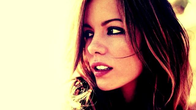 Стихи о любви "Когда-нибудь ты скажешь мне: "Прости..." смотреть онлайн