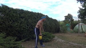 Упражнения с гирями ,после 50 ти лет.         70 year old man