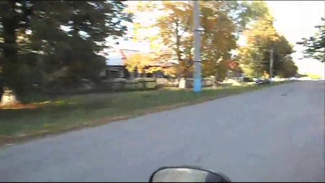 По осенним улицам Сурска...