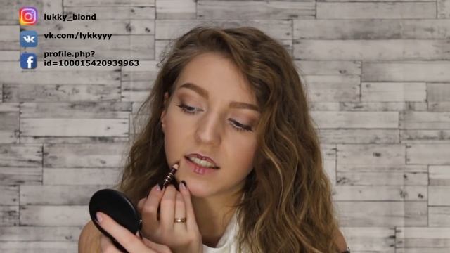 КАК КРАСИТЬ ГУБЫ І КАК УВЕЛИЧИТЬ ГУБЫ КОСМЕТИКОЙ #большие_губы #как_нарисовать_губы #красим_губы смотреть онлайн