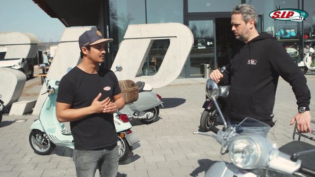 Modern Vespa 101 ?? | models, parts, anecdots {English} смотреть онлайн