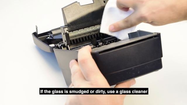 Cleaning the RDM Scanner Glass смотреть онлайн