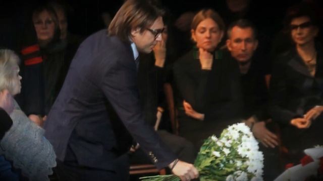 Слезы рекой... Ему было всего-то 36 лет смотреть онлайн