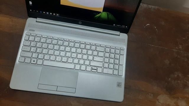 HP 15s du1014TU Review in Bangla | 10th gen core i3 Laptop смотреть онлайн