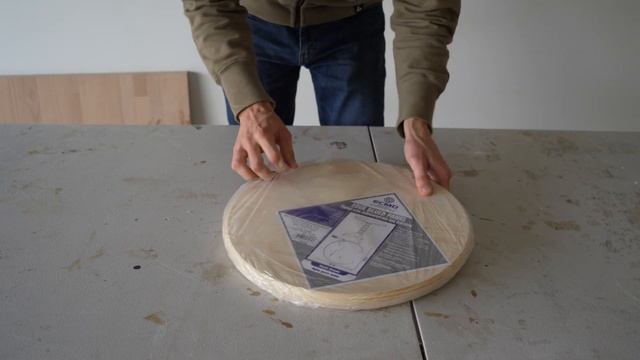 How to build a modern concrete side table for $50 | DIY Furniture Tutorial 🔨 смотреть онлайн
