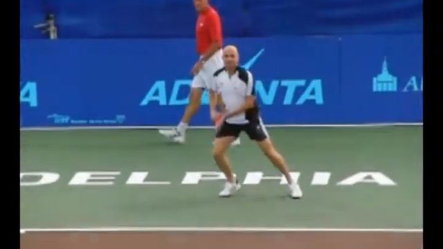 Andre Agassi (замедленное вид спереди) смотреть онлайн