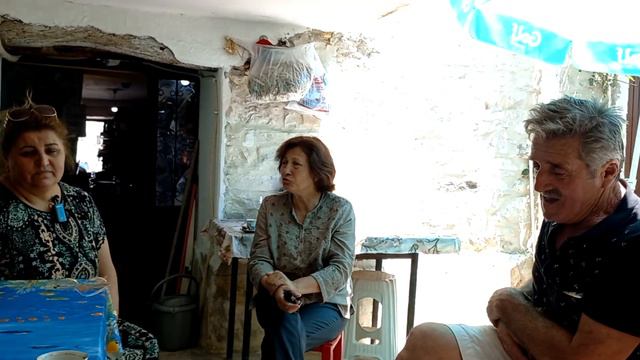 URLA YENİCE KÖYÜNDE KADIN MUHTAR NELER SÖYLEDİ SATILIK YERLER @gülhabbe ile her şey смотреть онлайн