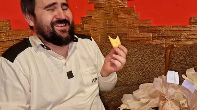 получил вкусную посылочку) смотреть онлайн