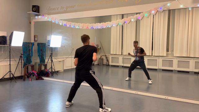 Lady Gaga ‘Judas’ - Dance tutorial video (with music) смотреть онлайн