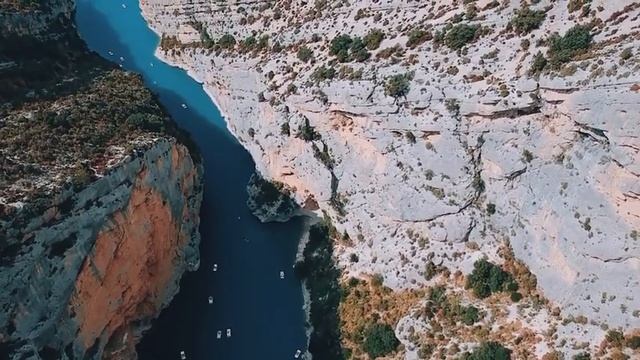 Франция ??, Вердонское ущелье смотреть онлайн