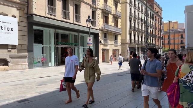 Что продаётся в Испанских магазинах? Август - время распродаж | Жизнь в Испании смотреть онлайн