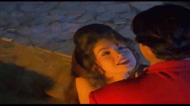 Baadalon Mein Chup Raha Ha - Phir Teri Kahani Yaad Aayee | Kumar Sanu & Alka Yagnik | Rahul Roy смотреть онлайн