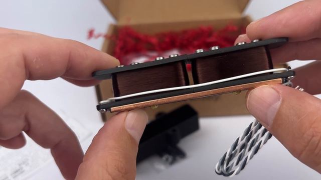 Nordstrand NJ4SE 4 String Jazz Bass® Pickup Set: What’s In The Box (A Close-Up Look) смотреть онлайн