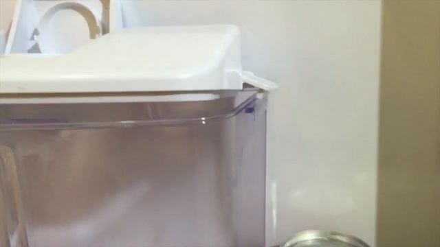 Beko CFD6914APW Fridge Freezer смотреть онлайн
