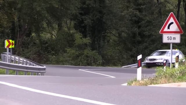 Suzuki S-Cross (New Sx4) on a road смотреть онлайн
