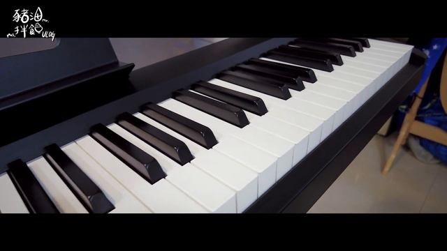 小資女的電鋼琴 Roland FP-10 深夜小開箱，拌飯小姐之後練琴沒有藉口了吧！ 🤣 смотреть онлайн
