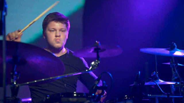 Groove Karaoke: Слава Евлютин - Paper Planes (M.I.A , live drum cover) смотреть онлайн