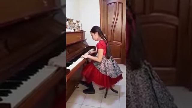Исполняет Кадырова Дана, 12 лет, студия Family School, г. Актобе, Казахстан смотреть онлайн