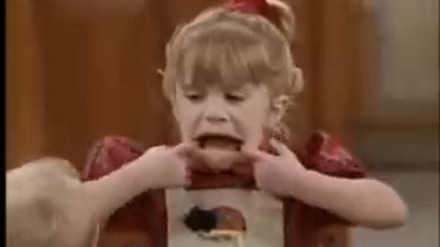 Mary-Kate Olsen As Michelle Tanner смотреть онлайн