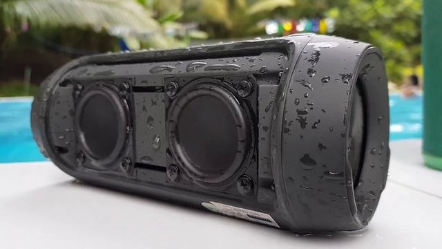 JBL charge 2 Plus, JBL Team... Pool party music :) смотреть онлайн