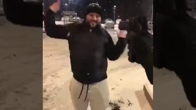 Парень с пистолетом смотреть онлайн