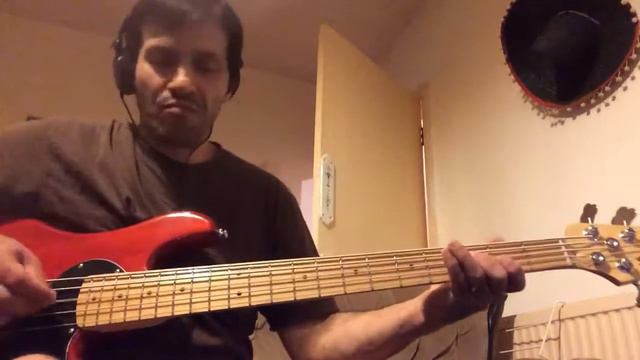 Squier bass dimension deluxe 5 strings смотреть онлайн