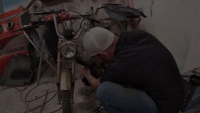 Bringing Home a 1978 Puch Maxi & Get it Running!!! смотреть онлайн