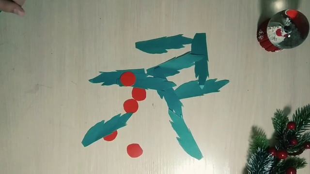 Как сделать новогодний венок на стену? смотреть онлайн