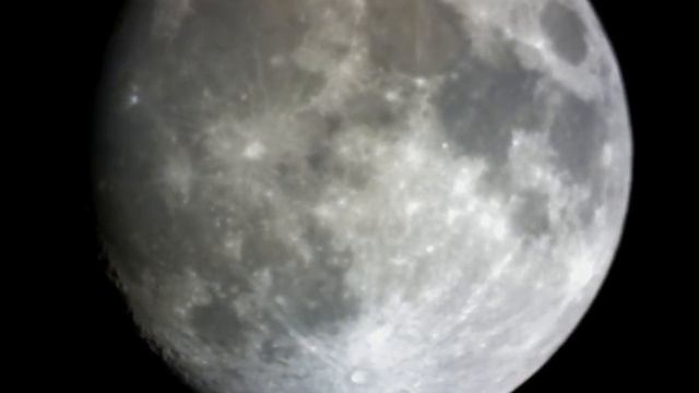 Одно из первых более менее удачных видео луны смотреть онлайн