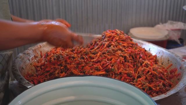 Luxurious Azerbaijani Wedding For 1000 People - Cooked 1 Ton Meat