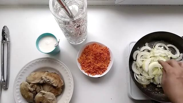 ПРАЗДНИЧНЫЙ ужин на сковороде. Готовим КУРИНЫЕ БЕДРЫШКИ с овощами. смотреть онлайн