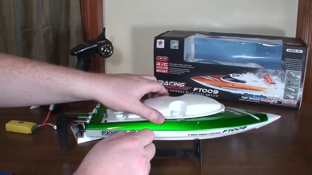 Feilun - FT009 High Speed RC Boat - Review and Maiden Run смотреть онлайн