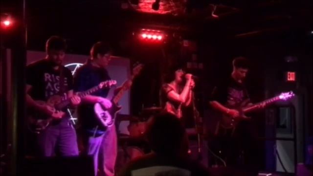 Goose Wayne - Jelly Side Down (live) смотреть онлайн