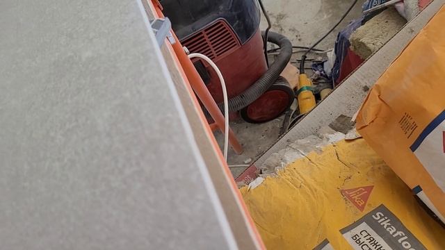 Вот вам и КРУПНОФОРМАТ! И что с ТАКИМ краем делать? Укладка плитки. смотреть онлайн