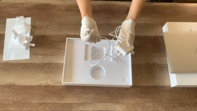 MacBook Air 2020 SILVER Unboxing смотреть онлайн