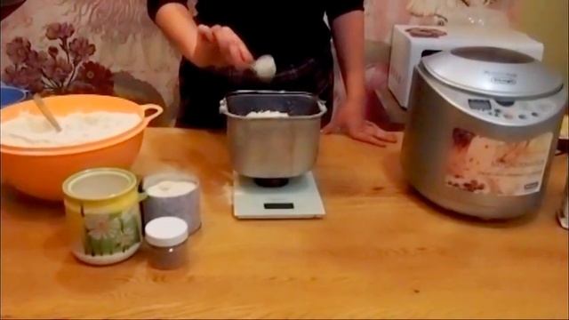 Как сделать хлеб в хлебопечке смотреть онлайн