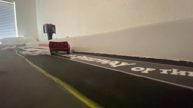 The Chase for the Piston Cup, Official Teaser Trailer смотреть онлайн